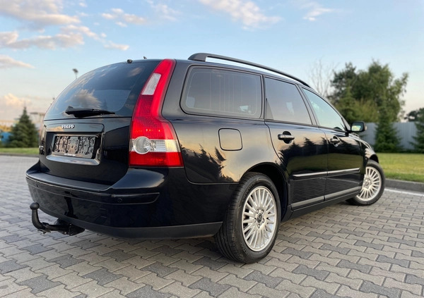 Volvo V50 cena 14900 przebieg: 250000, rok produkcji 2004 z Czarne małe 121